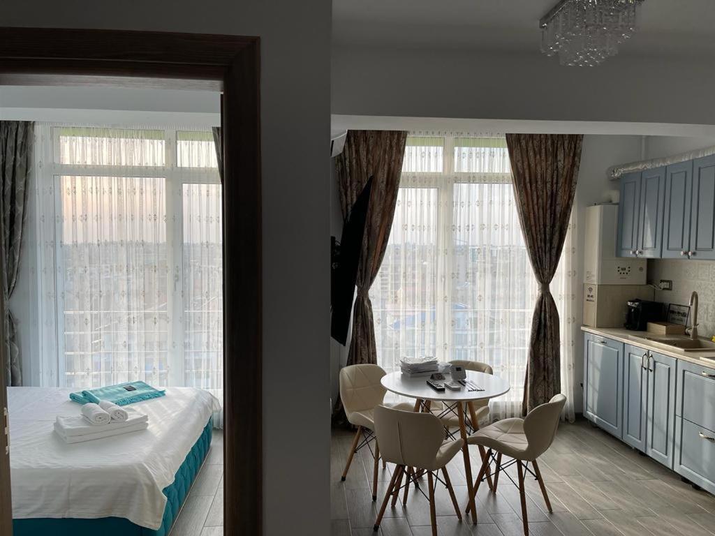 Michael By The Sea - Alezzi Beach Resort Navodari Exterior photo